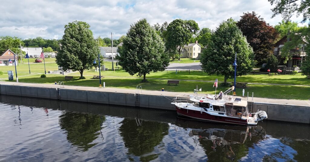 Southbound on the Champlain Canal