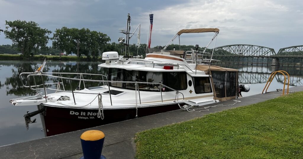 Cruising the Erie Canal (with Video)